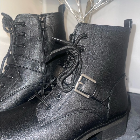 SOUL Naturalizer Moto Boot. EUC - Picture 3 of 6